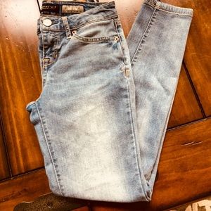 Women’s Jeans- Aeropostale